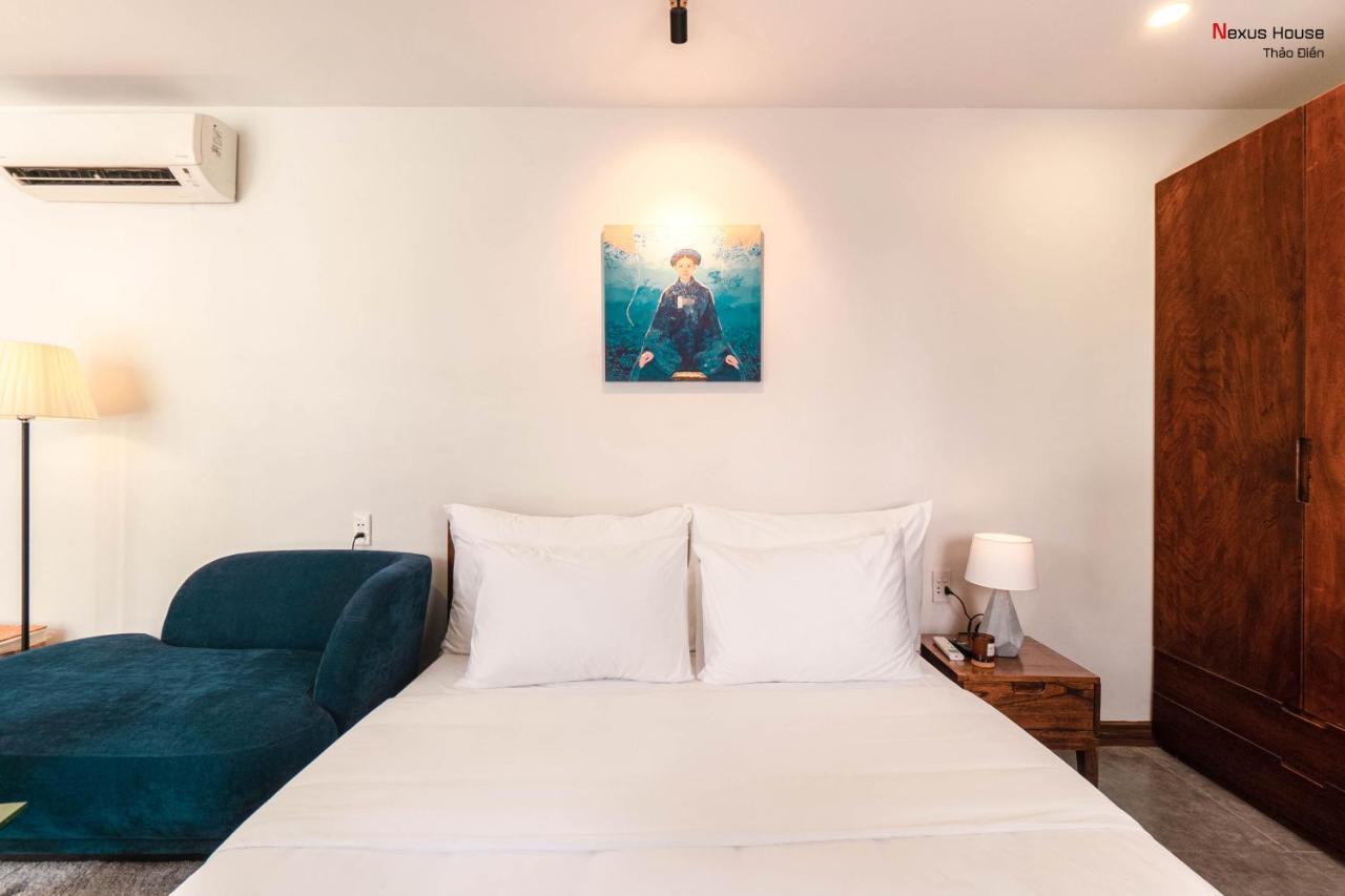 King Studio with Sofa Bed