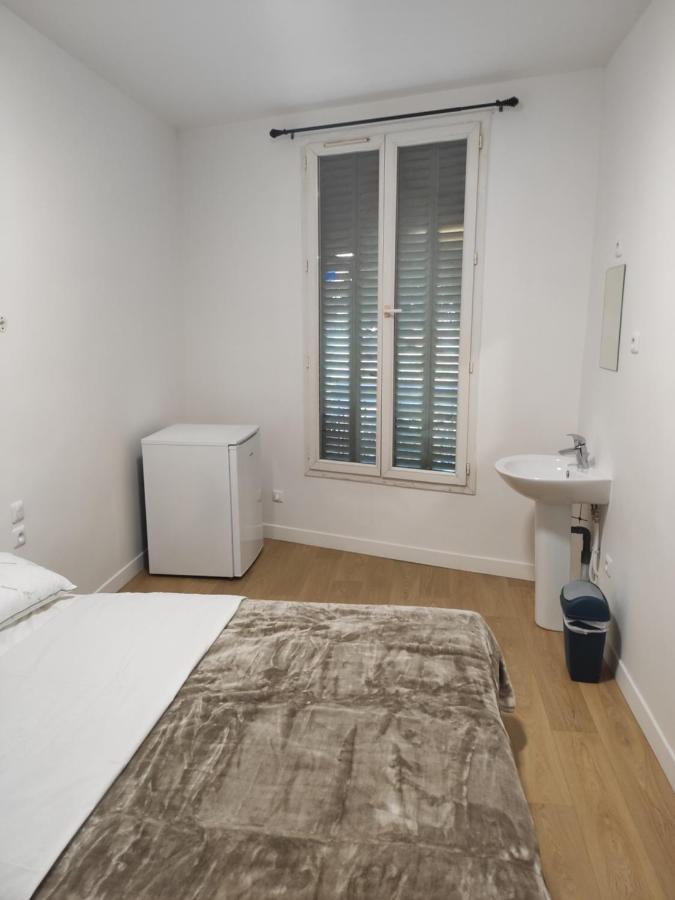 Chambre Double avec Salle de Bains Commune