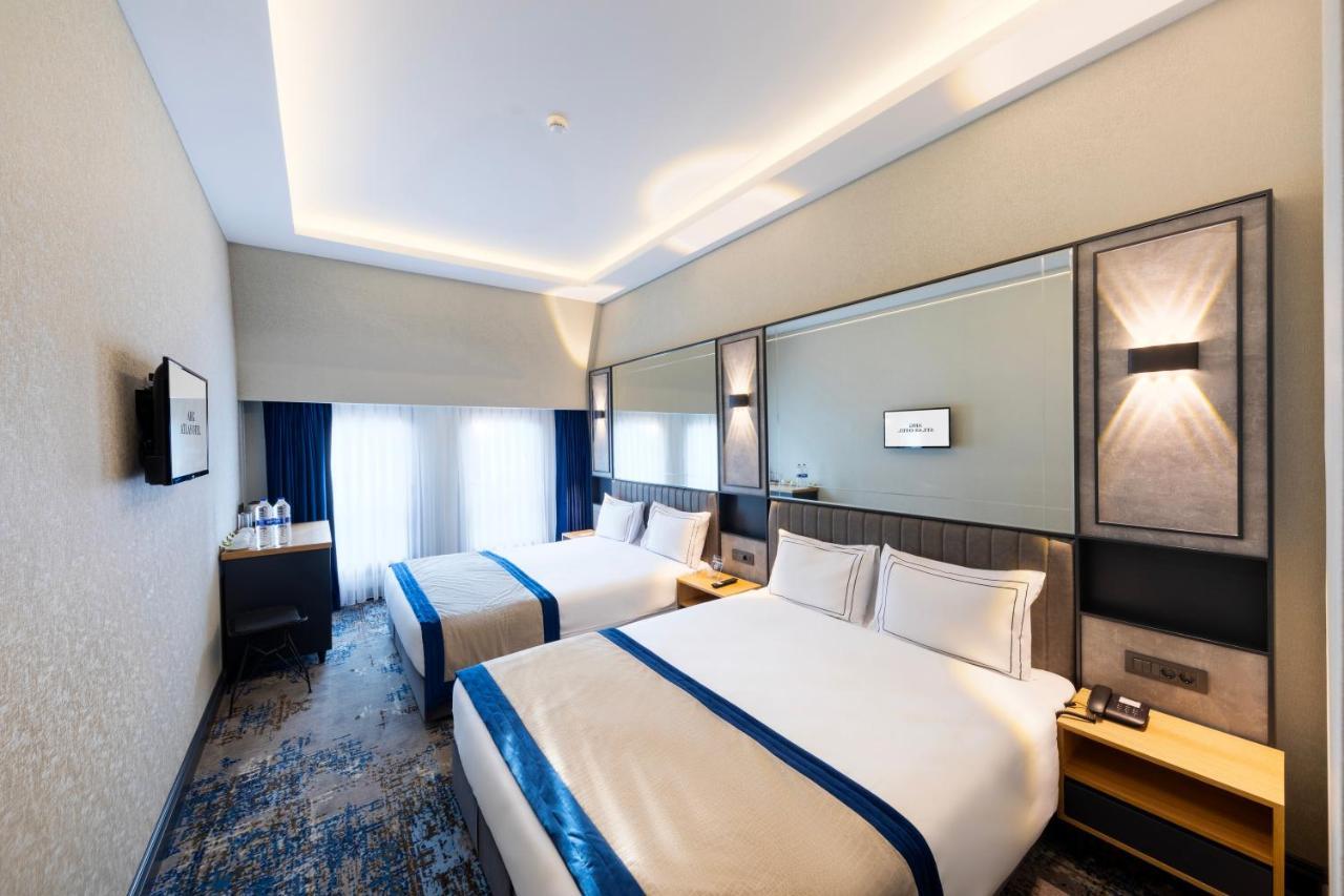 Deluxe Quadruple Room,1466296496:JPEG