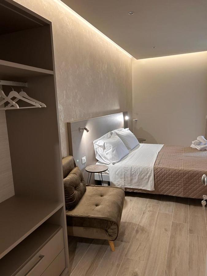 Deluxe Triple Room,1466393207:JPEG
