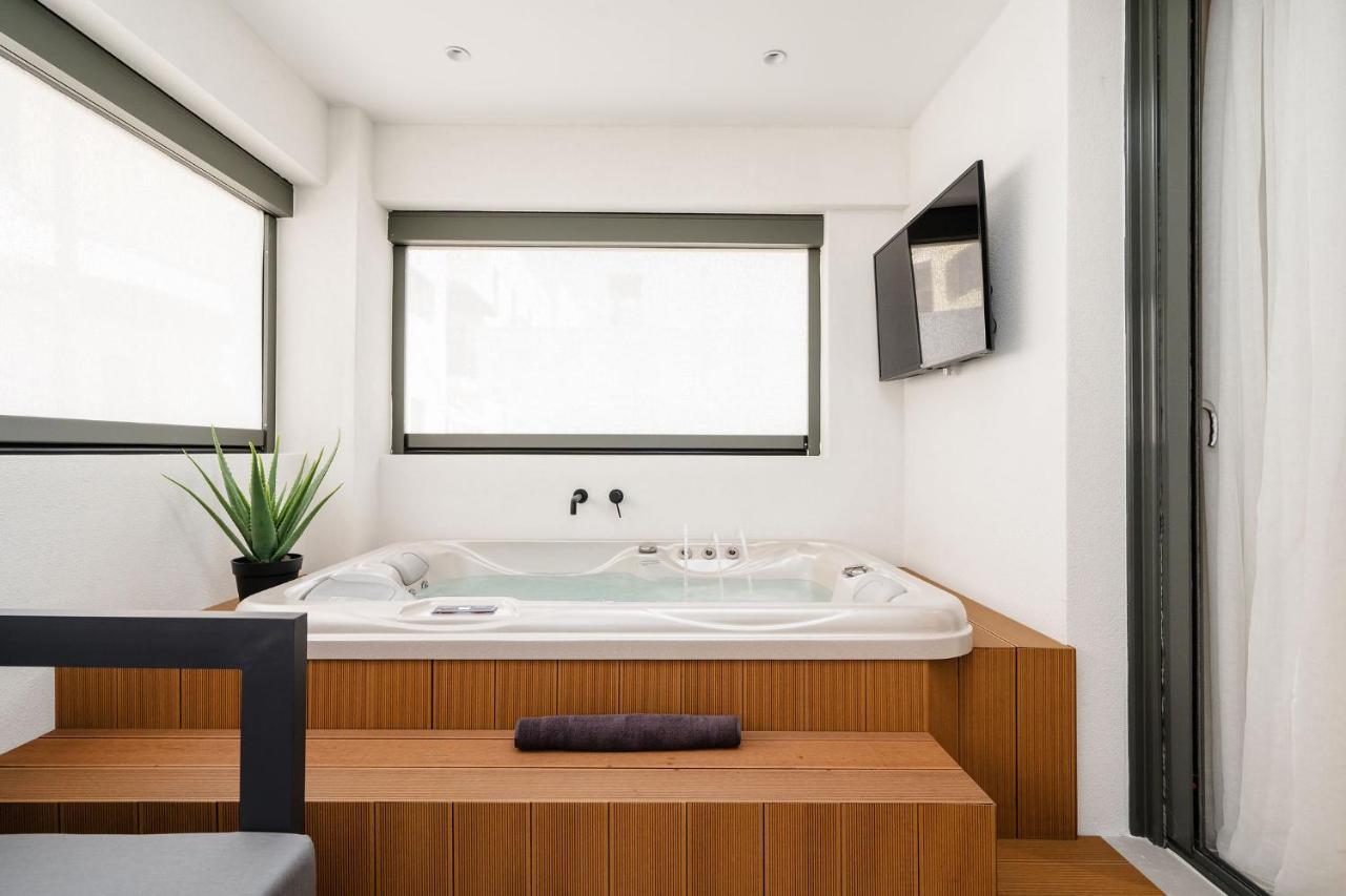Honeymoon Well-Being Spa Suite with Balcony
