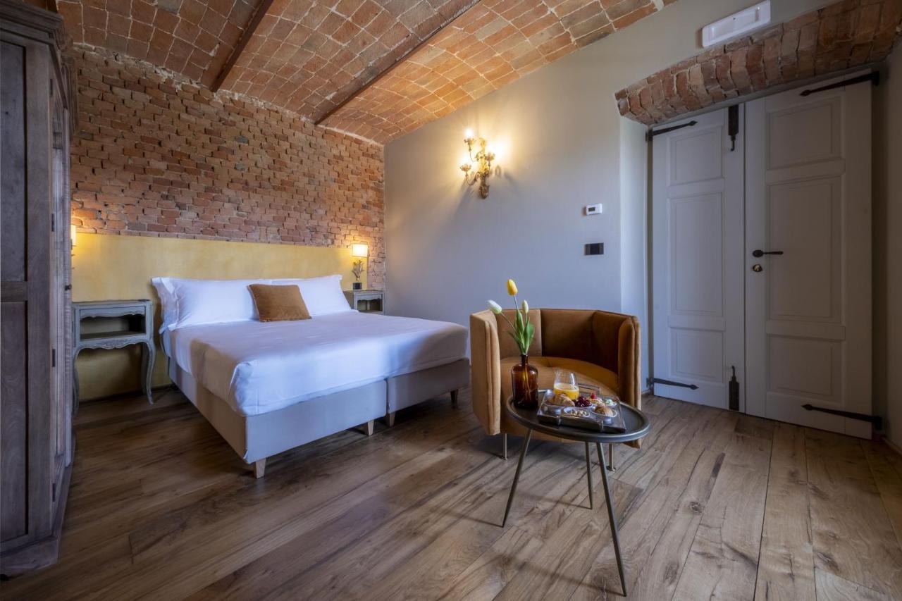 Superior Double or Twin Room with Pool View