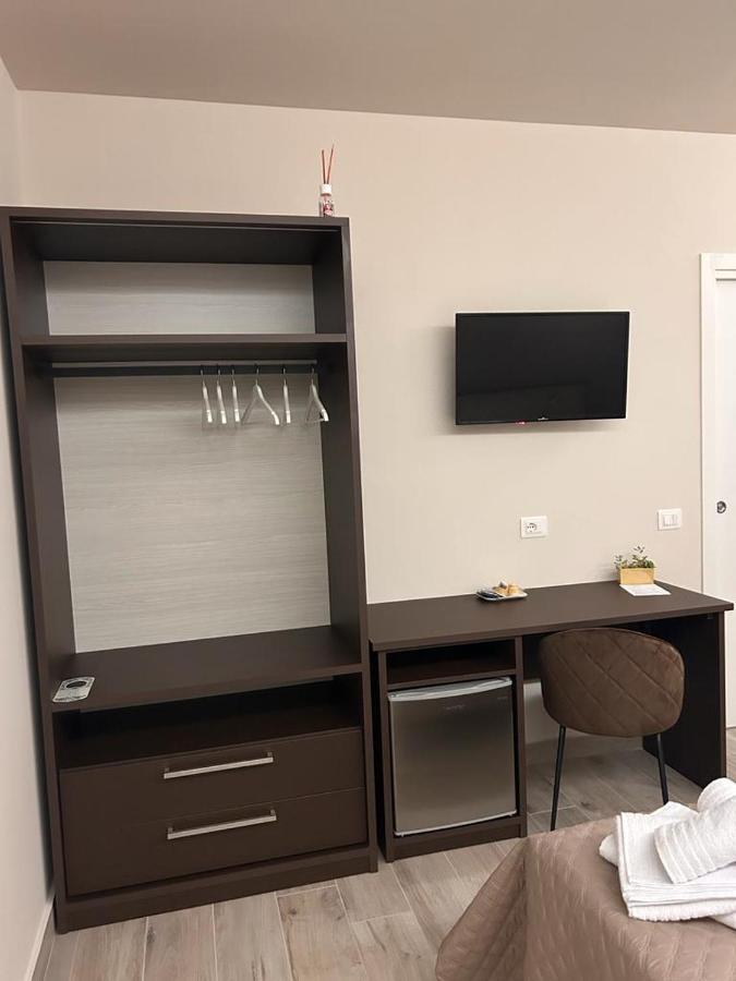 Large Double Room,1466446475:JPEG