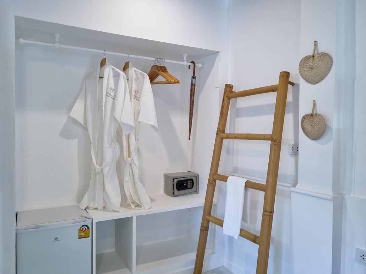 Standard Double or Twin Room,1543333231:JPEG