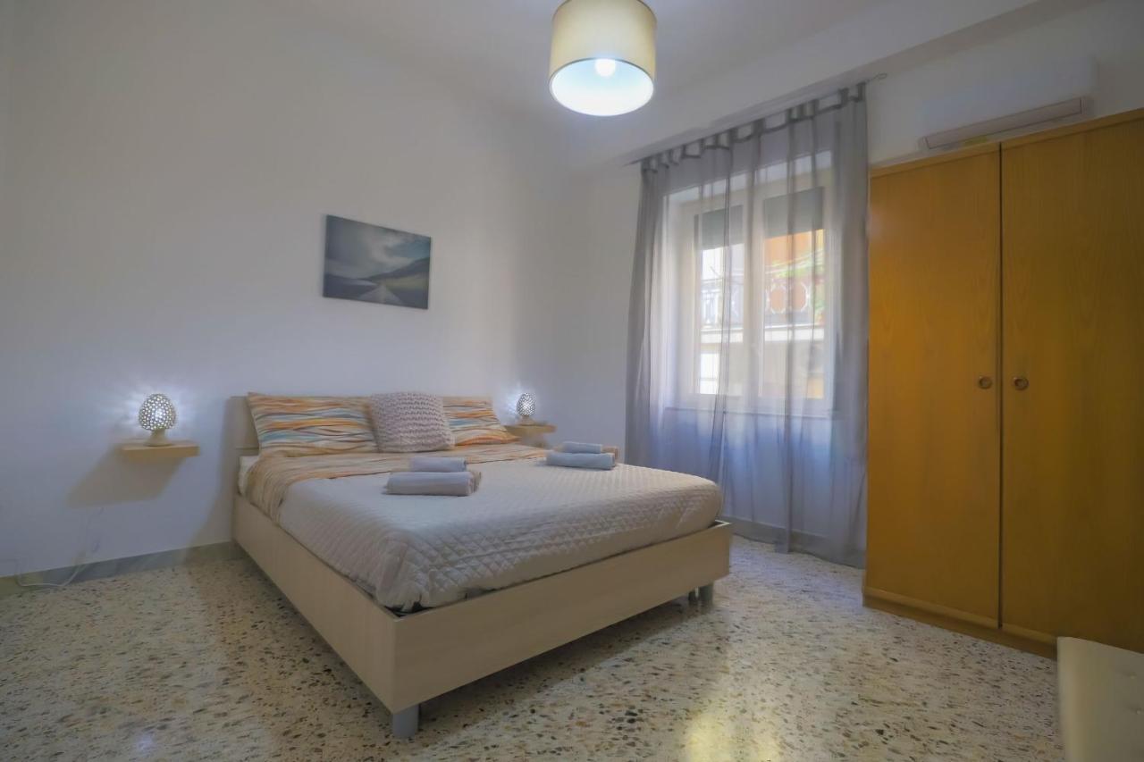 Habitación Triple con baño privado externo