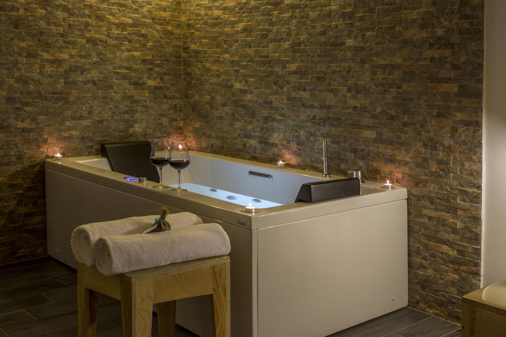 Deluxe Double Room with Bath
