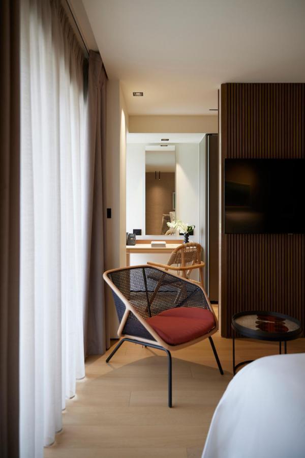 One Bedroom Suite Urban View