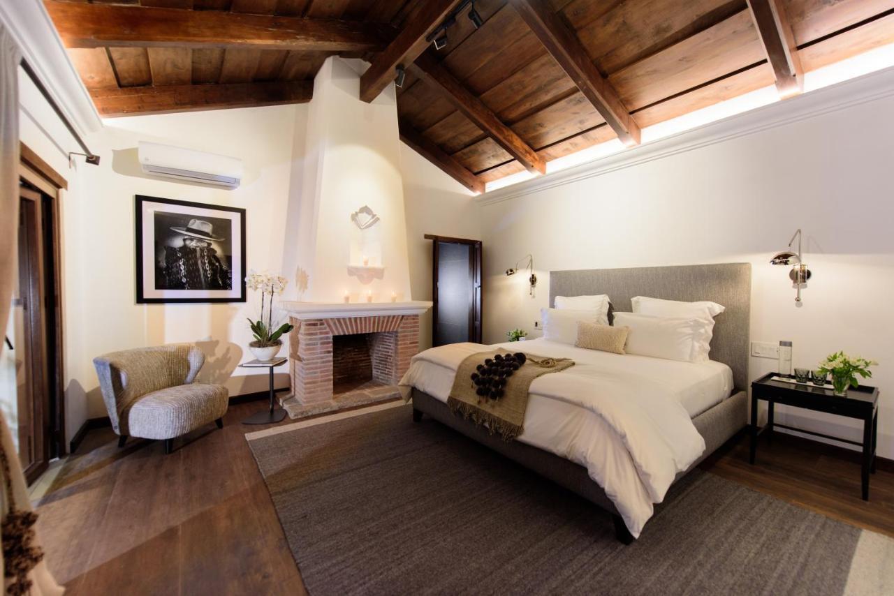 Suite with Hot Tub