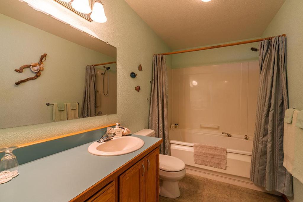 King Suite with Ocean View