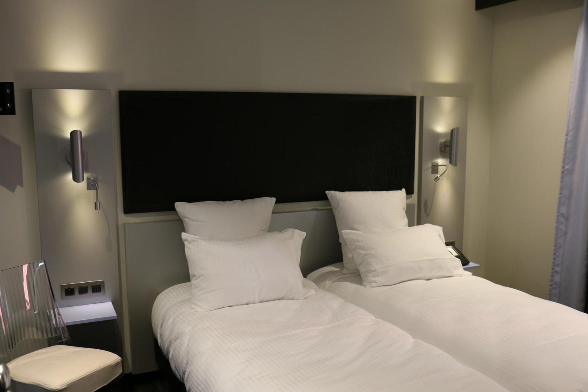 Superior Double Room Two Single Beds Balcony