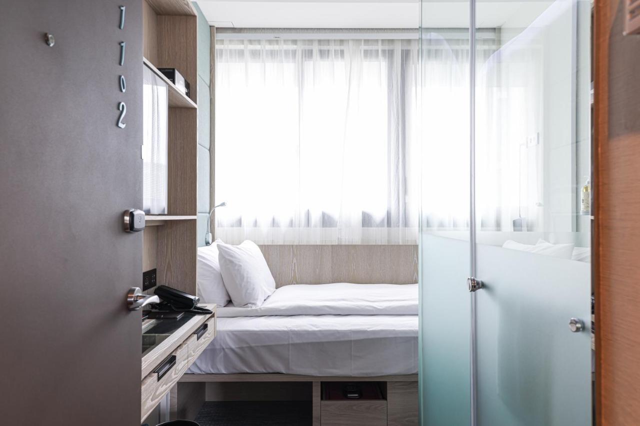 Economy Single Room
