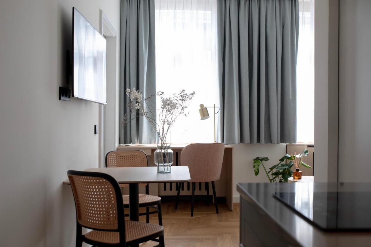 Original Apartment - 1 Bedroom with Kitchen