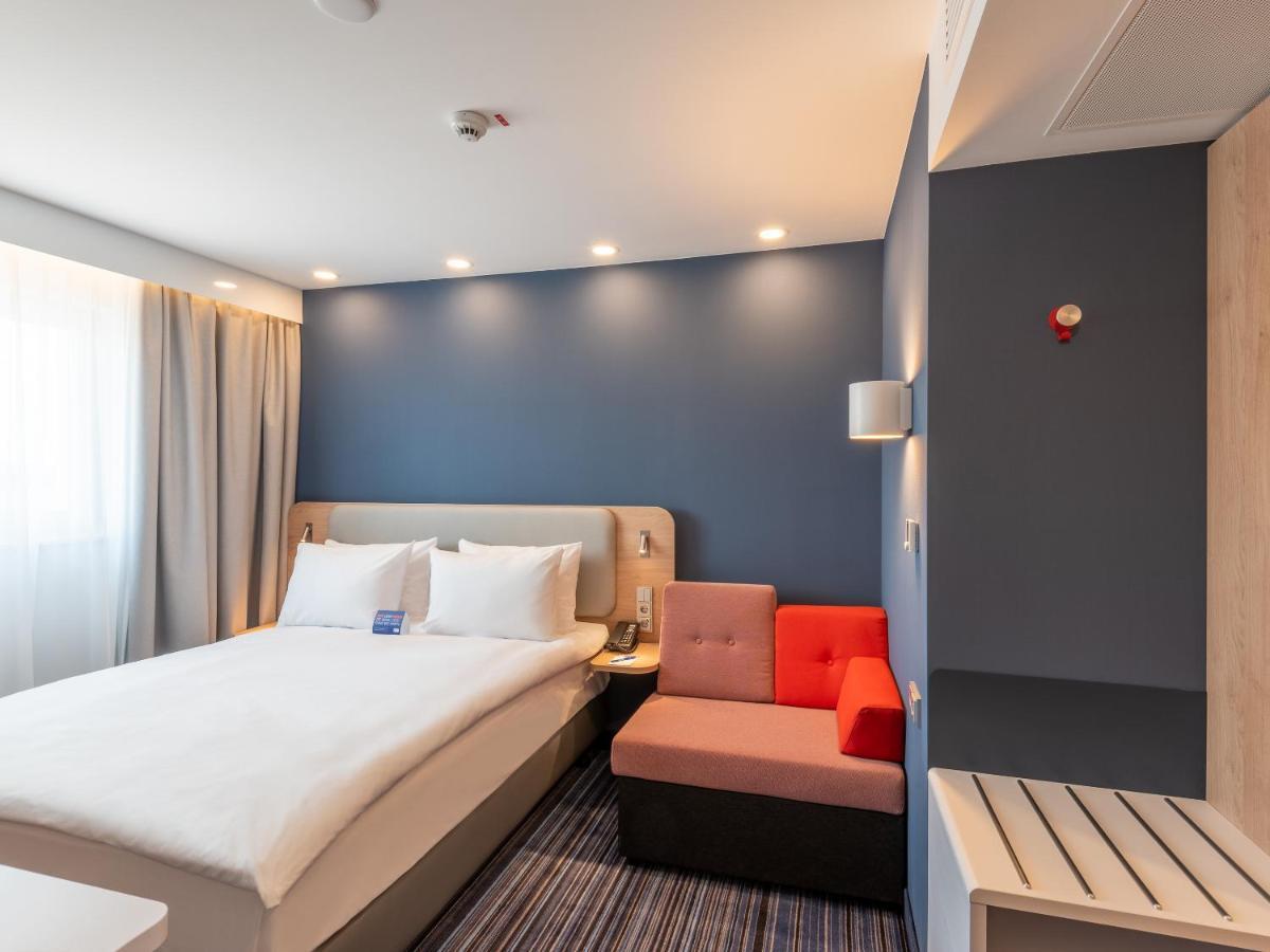Standardzimmer mit Queensize-Bett und Schlafsofa - Nichtraucher