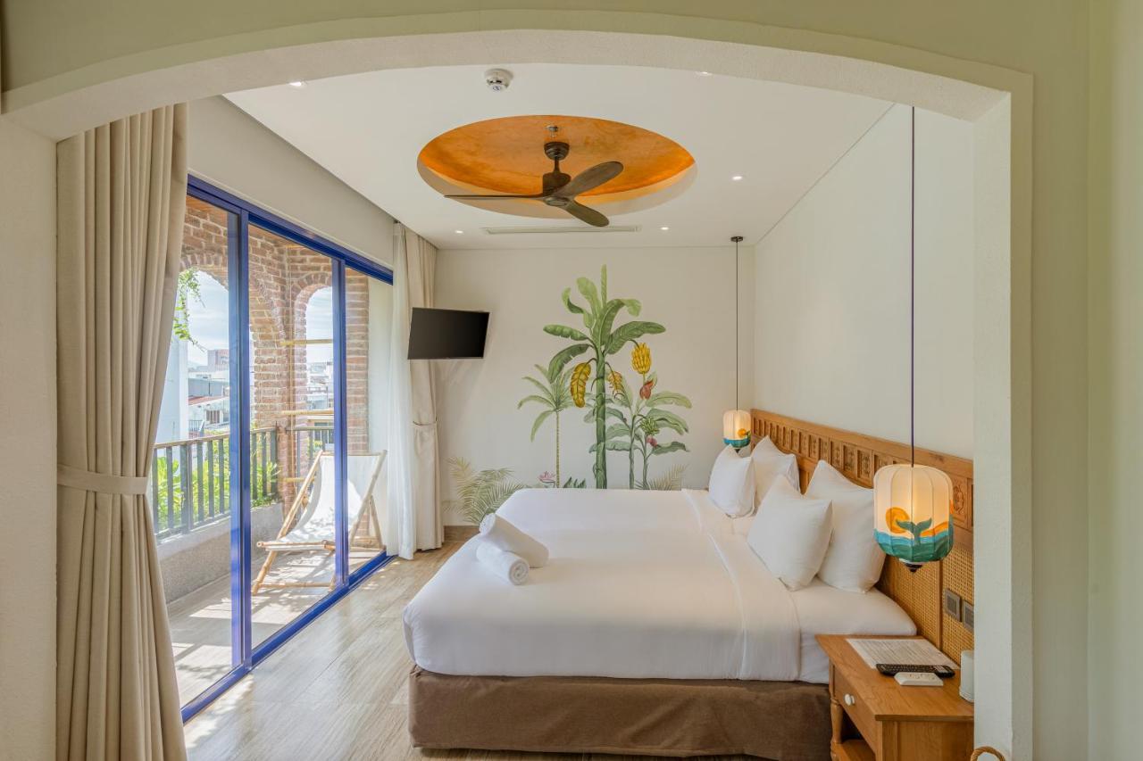 Large Twin Room