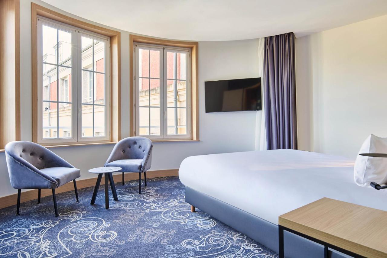 Prestige Room