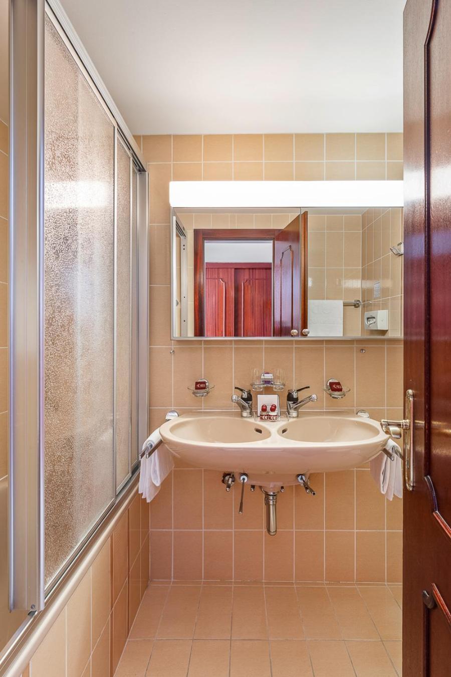 Panorama Double Room Balcony Lake View