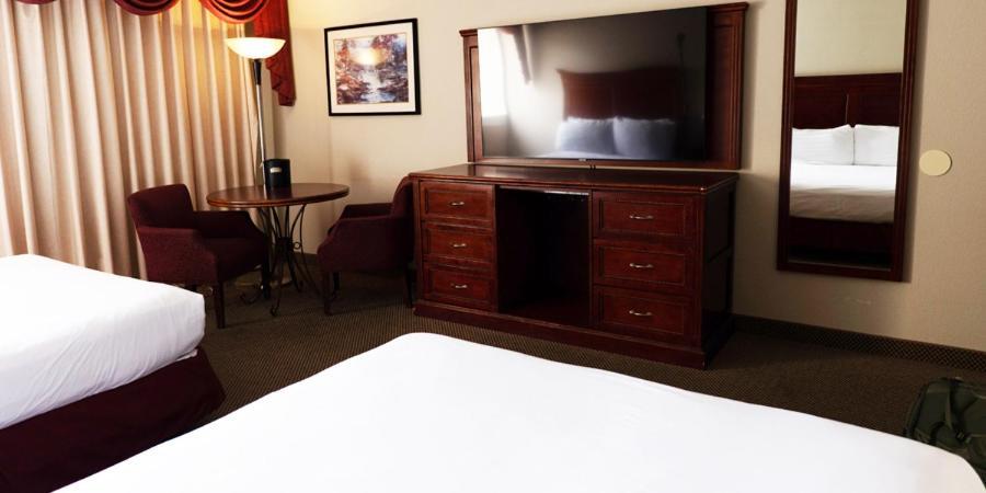 2 Queen Beds Non Smoking