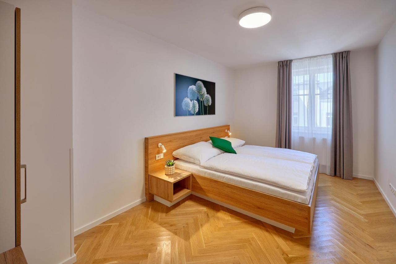 Deluxe Suite,1477775938:JPEG