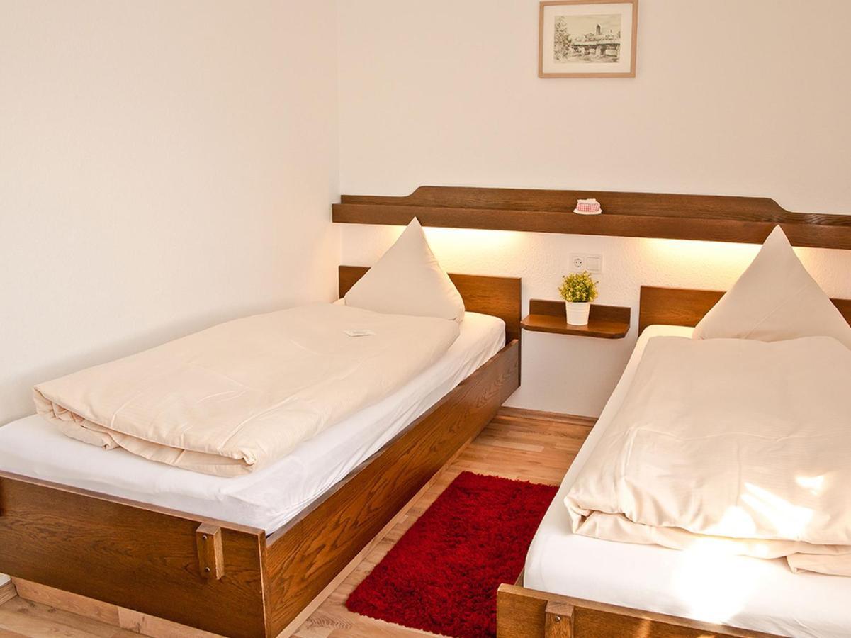 Dreibettzimmer