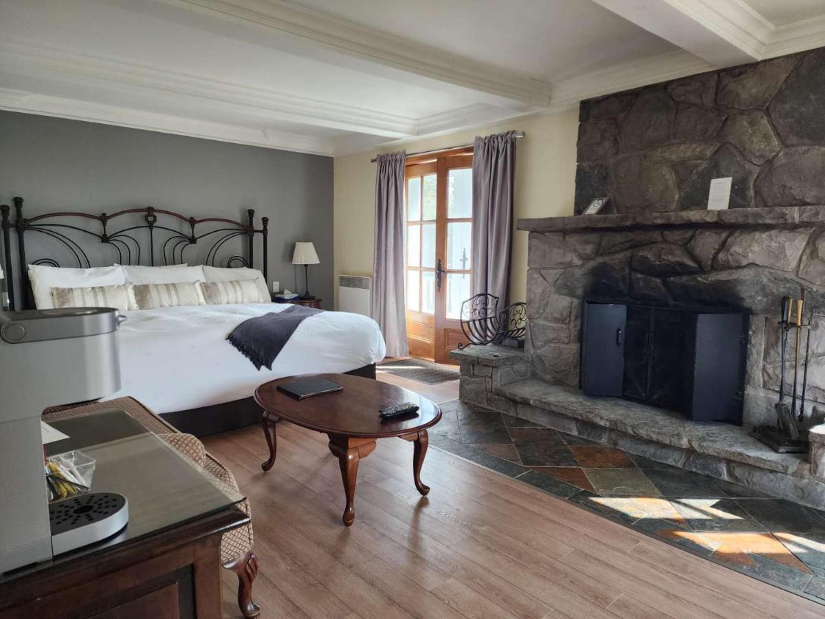 King Room with Balcony