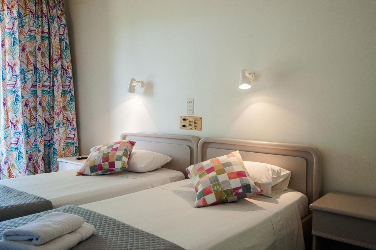Standaard Tweepersoonskamer met 1 of 2 Bedden en Uitzicht op Zee
