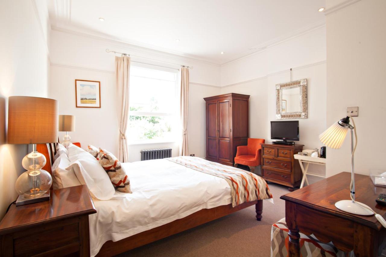 Deluxe Double Room with Garden View