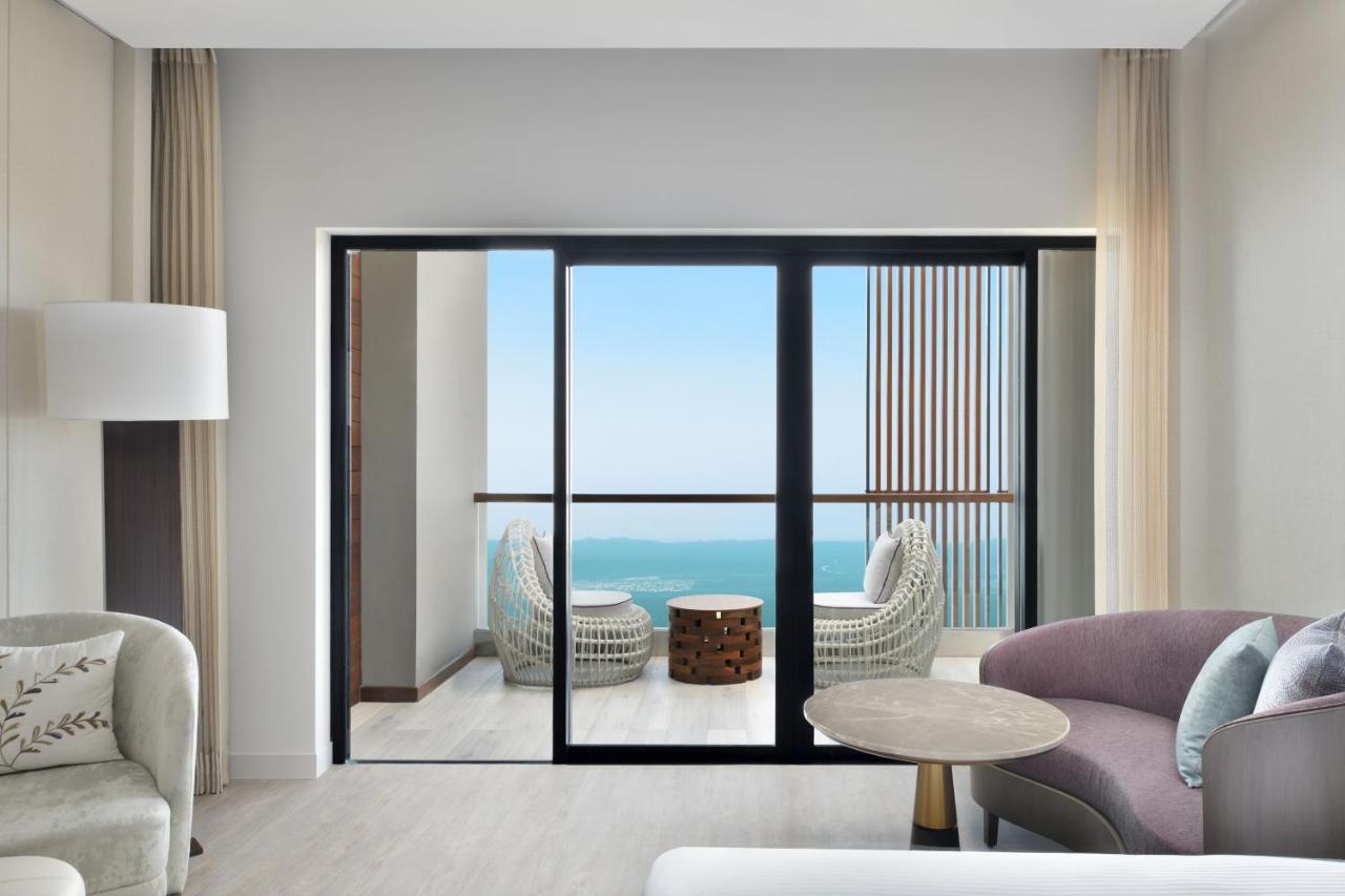 Deluxe Twin Room with Balcony | INR 1,000 wellness credit per day (non-cumulative), redeemable against Spa therapy or at Hakuna Matata (the gaming zone)