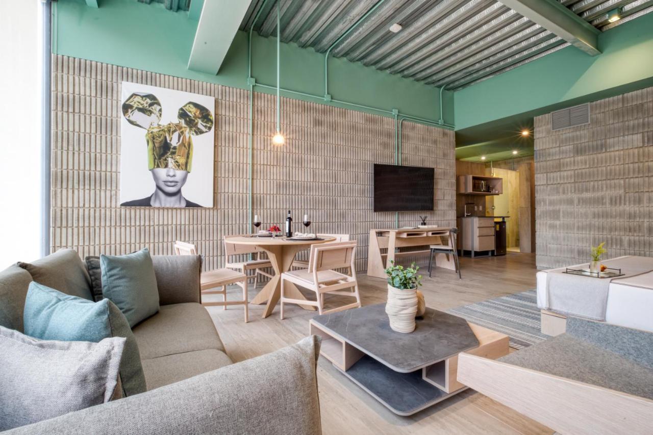 Standard Suite