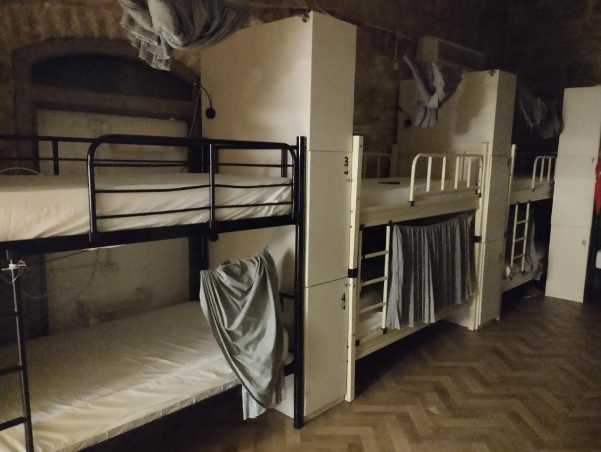 Bunk Bed in Mixed Dormitory Room