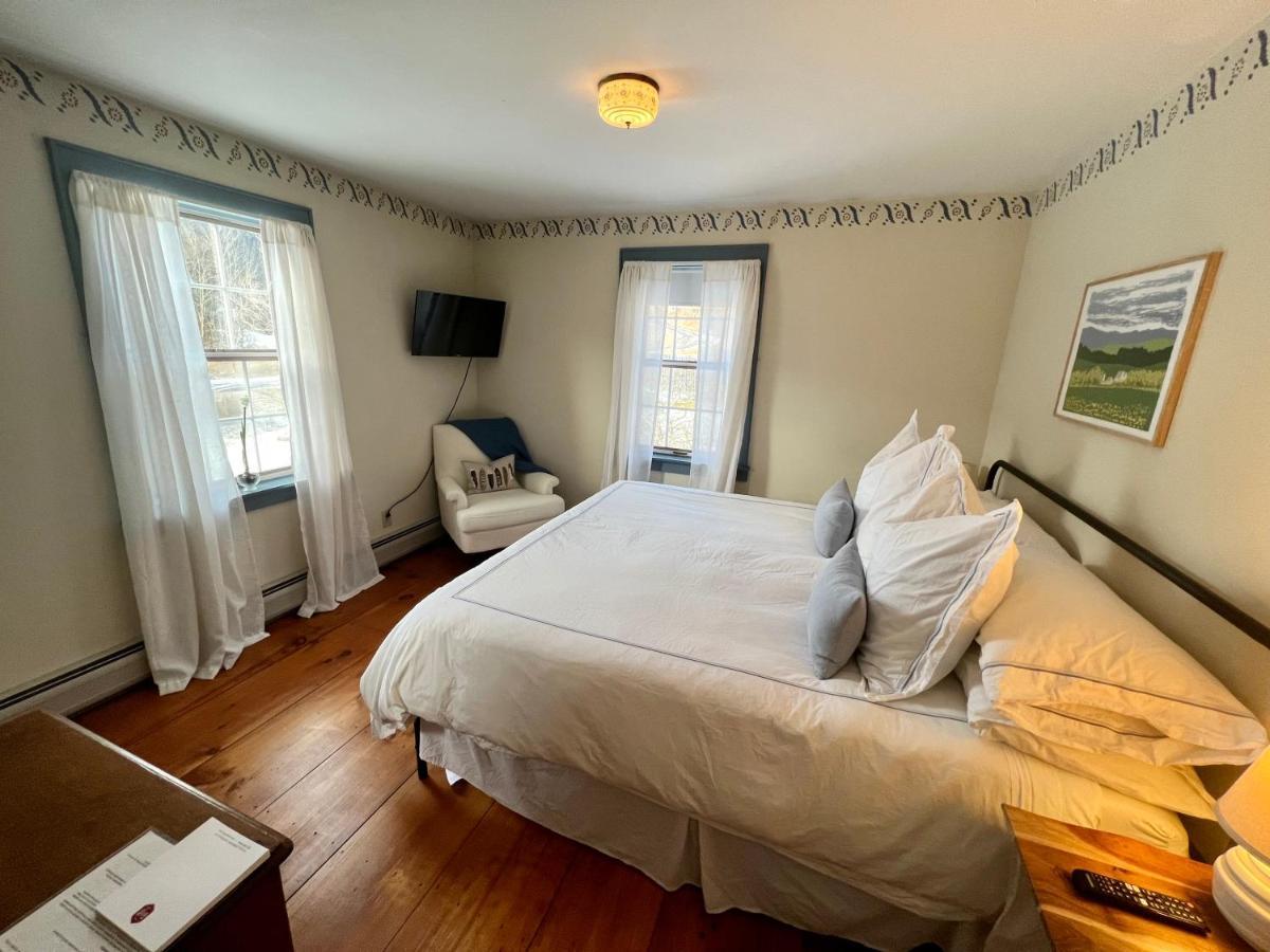 King Room with Mountain View