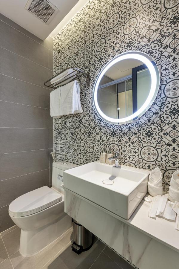 Premier Deluxe Room