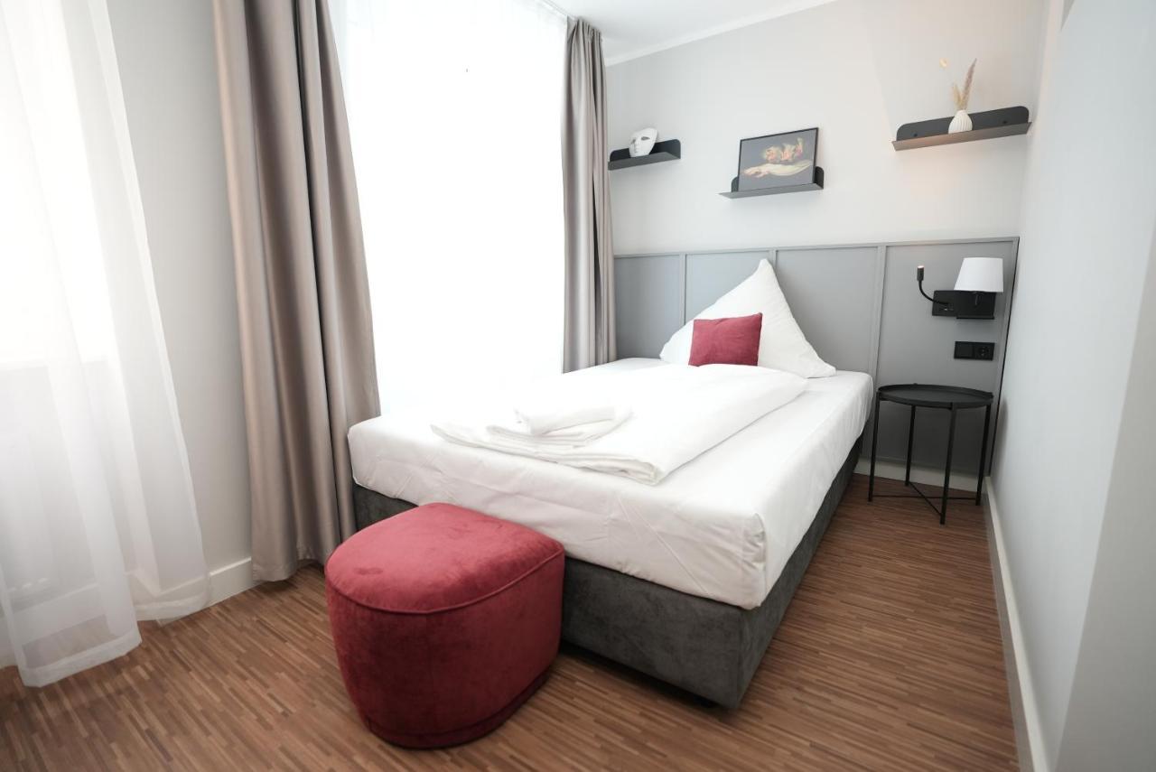 Deluxe Single Room