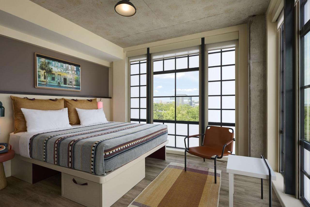 King Room,1480971368:JPEG