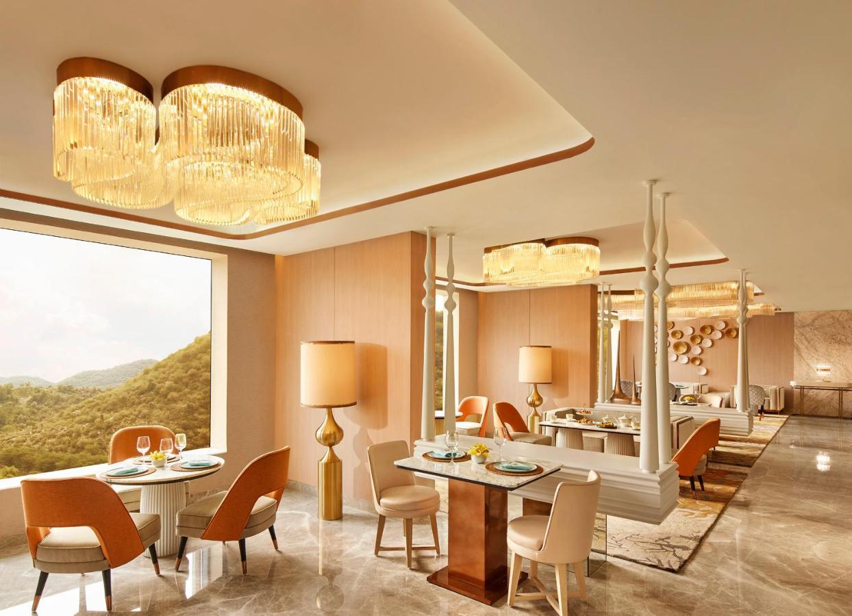 Grand Luxury Suite