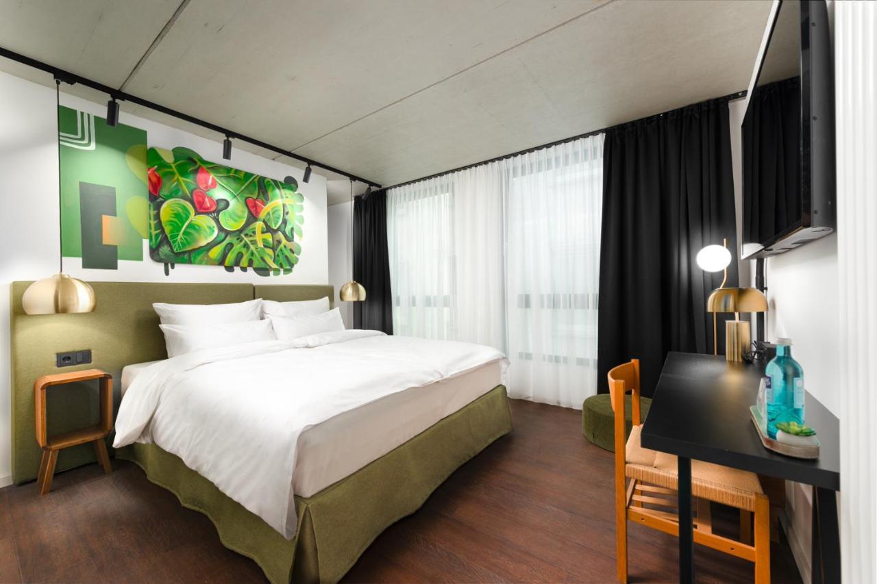 Standard Double Room,1481063870:JPEG