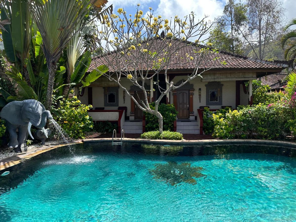 Bungalow with Sea View