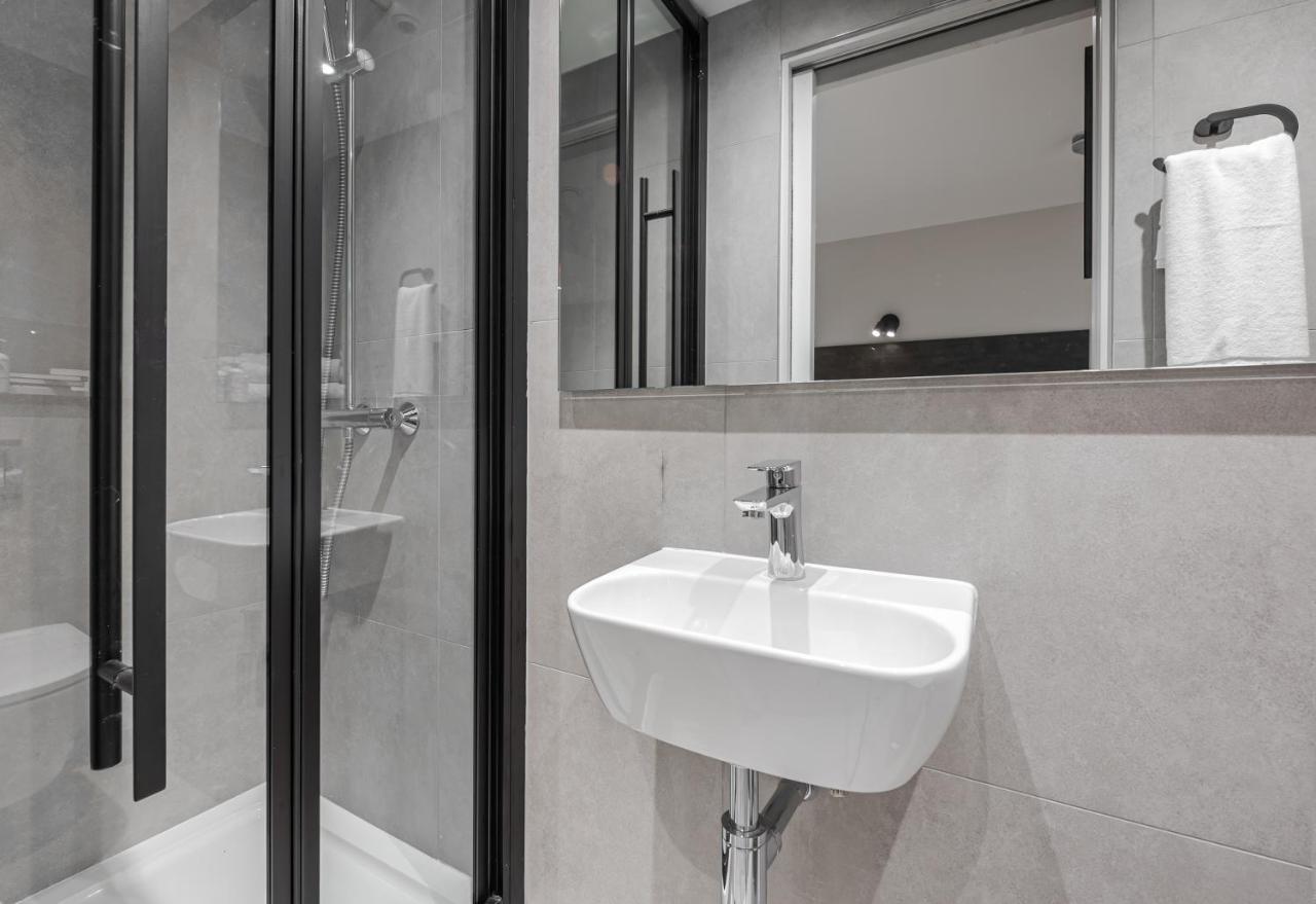 Compact Single Room,1522592758:JPEG