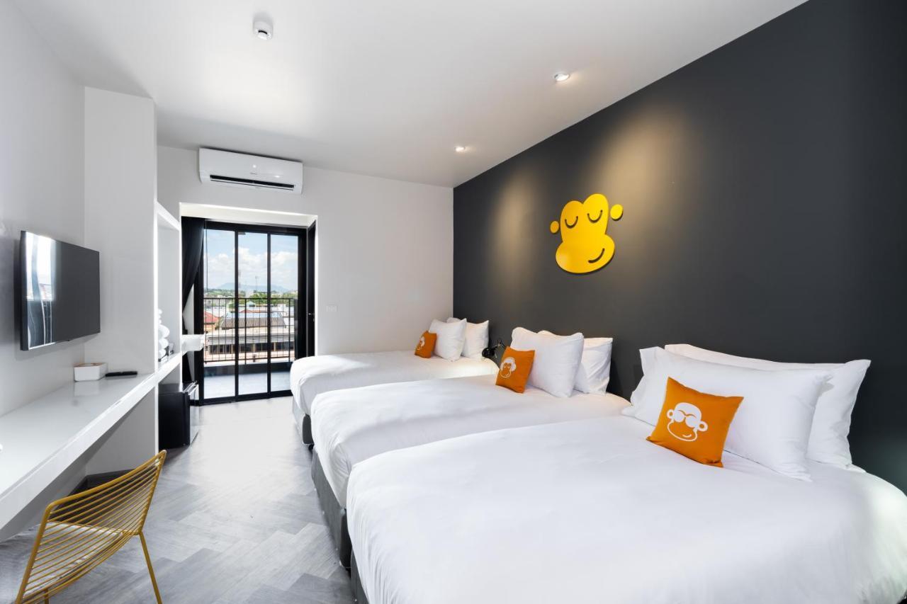 Deluxe Triple Bed, Free 24hrs. Co-working space