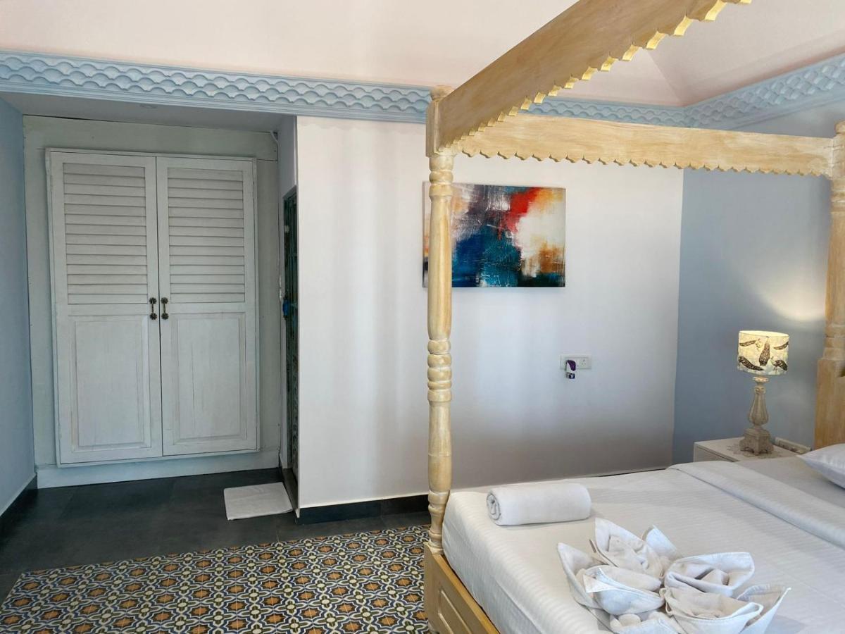 Cottage room with Balcony
