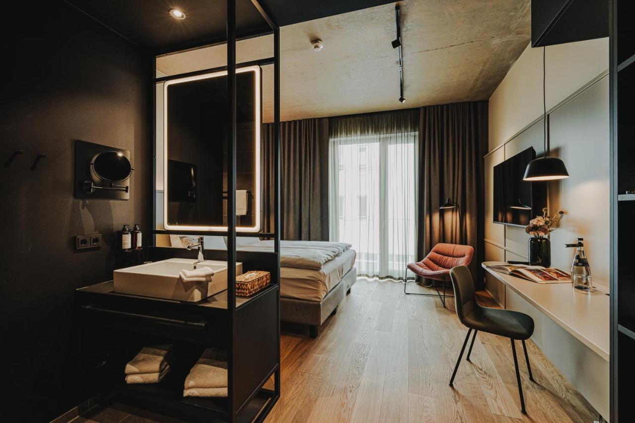 Deluxe Zimmer mit Kingsize-Bett
