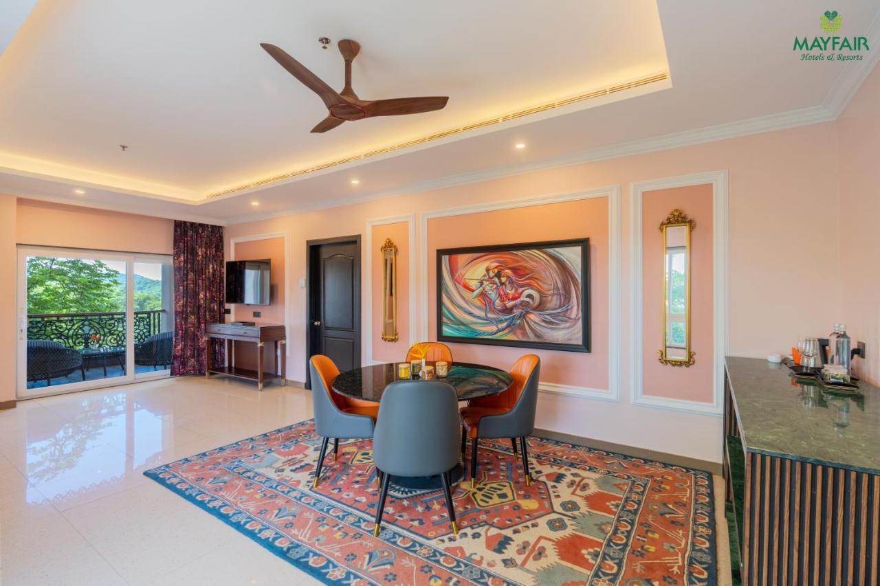 Tea Garden Suite - 10% Discount on Laundry and F&B, Welcome Refreshments and High Tea, Welcome Drink on Arrival