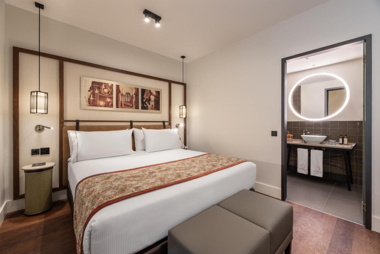 Deluxe Room with Alcazar views