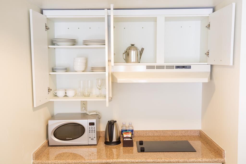 Family Suite 2 Bedroom with Kitchenette