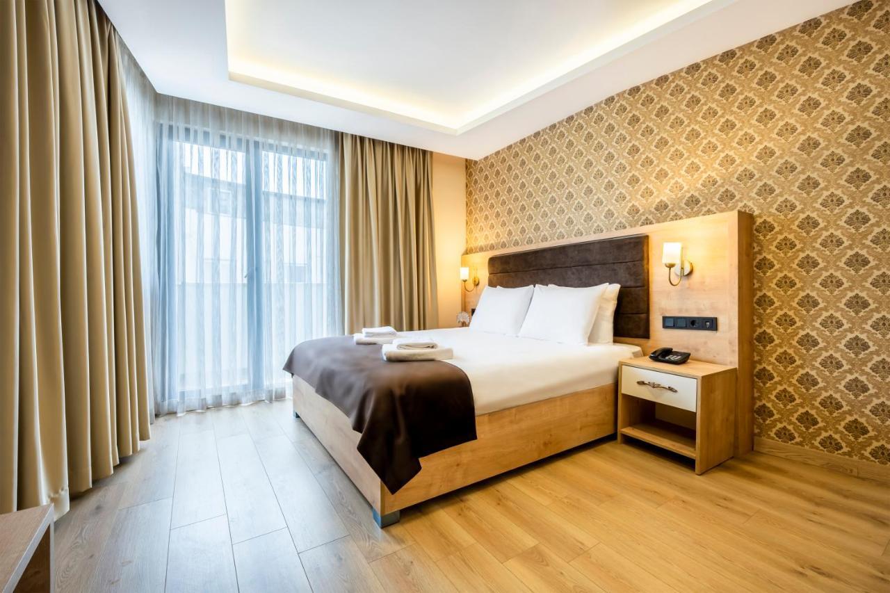 Double Room,1485516979:JPEG