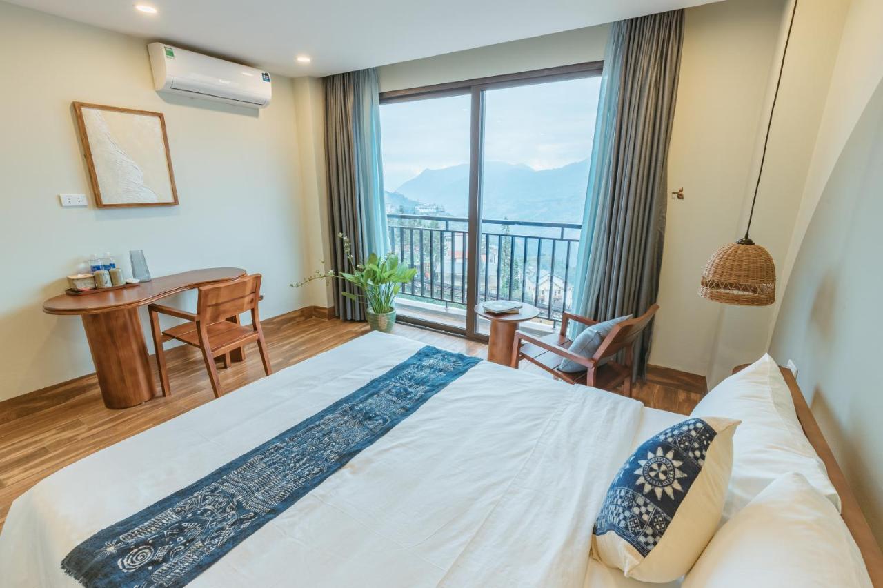 Double Room with Mountain View