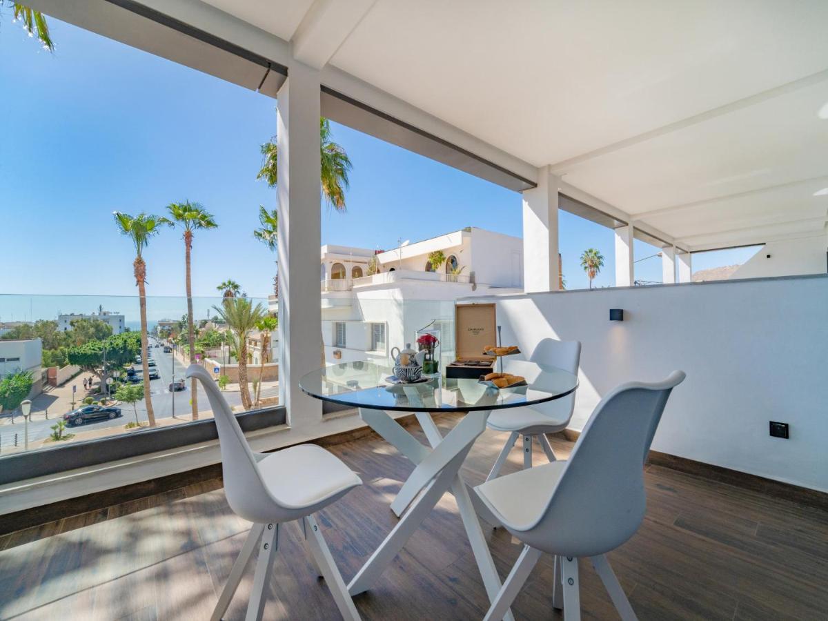 Kamer met Queensize Bed en Balkon