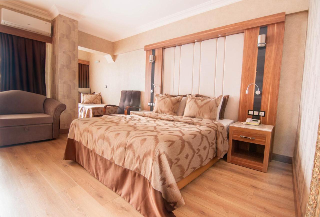 Chambre Standard avec Balcon – Vue sur Jardin