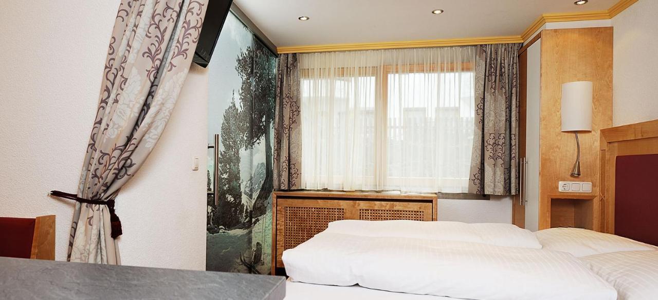 Two-Bedroom Apartment,1487477971:JPEG