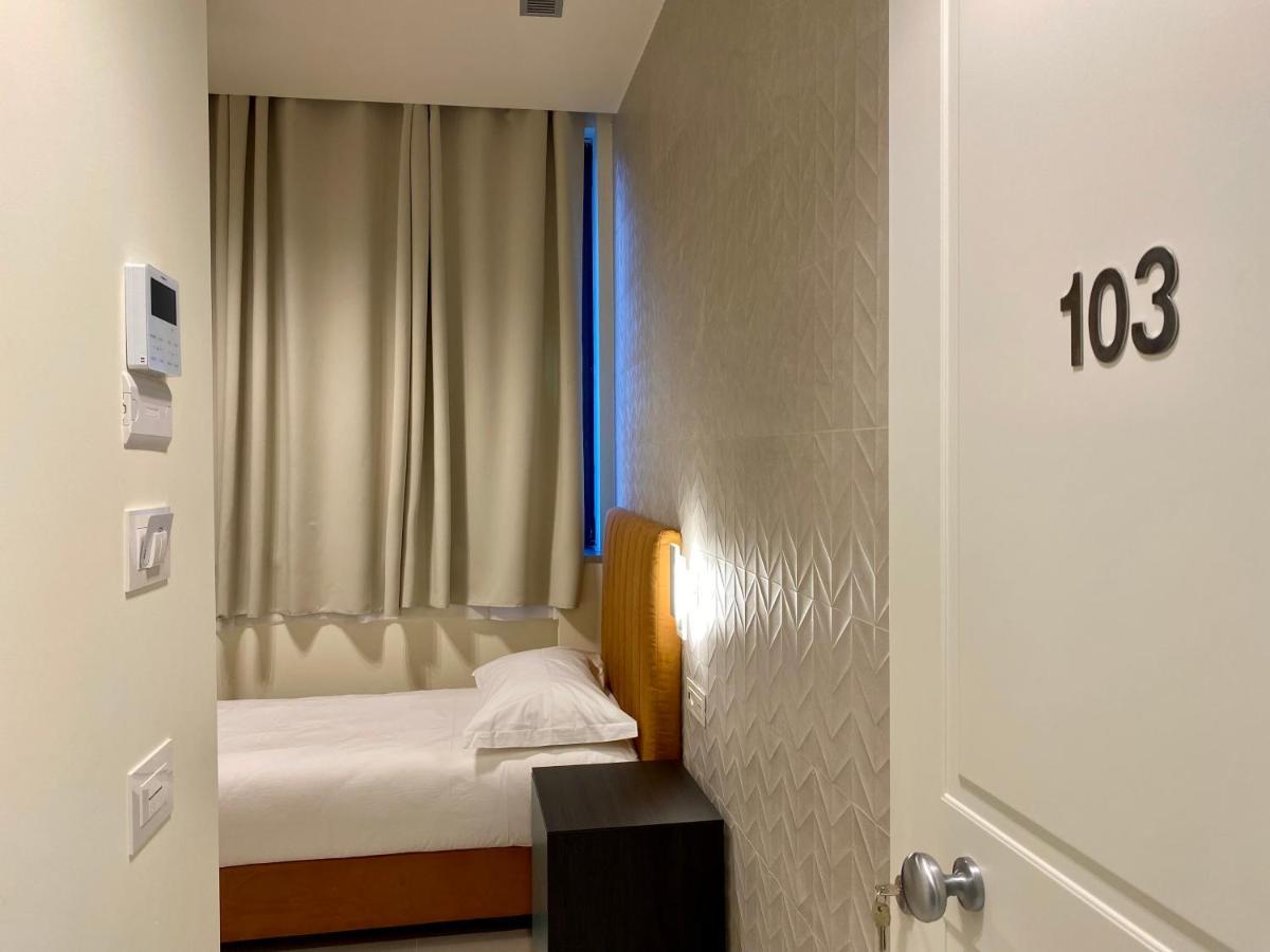 Single Room with Private Bathroom