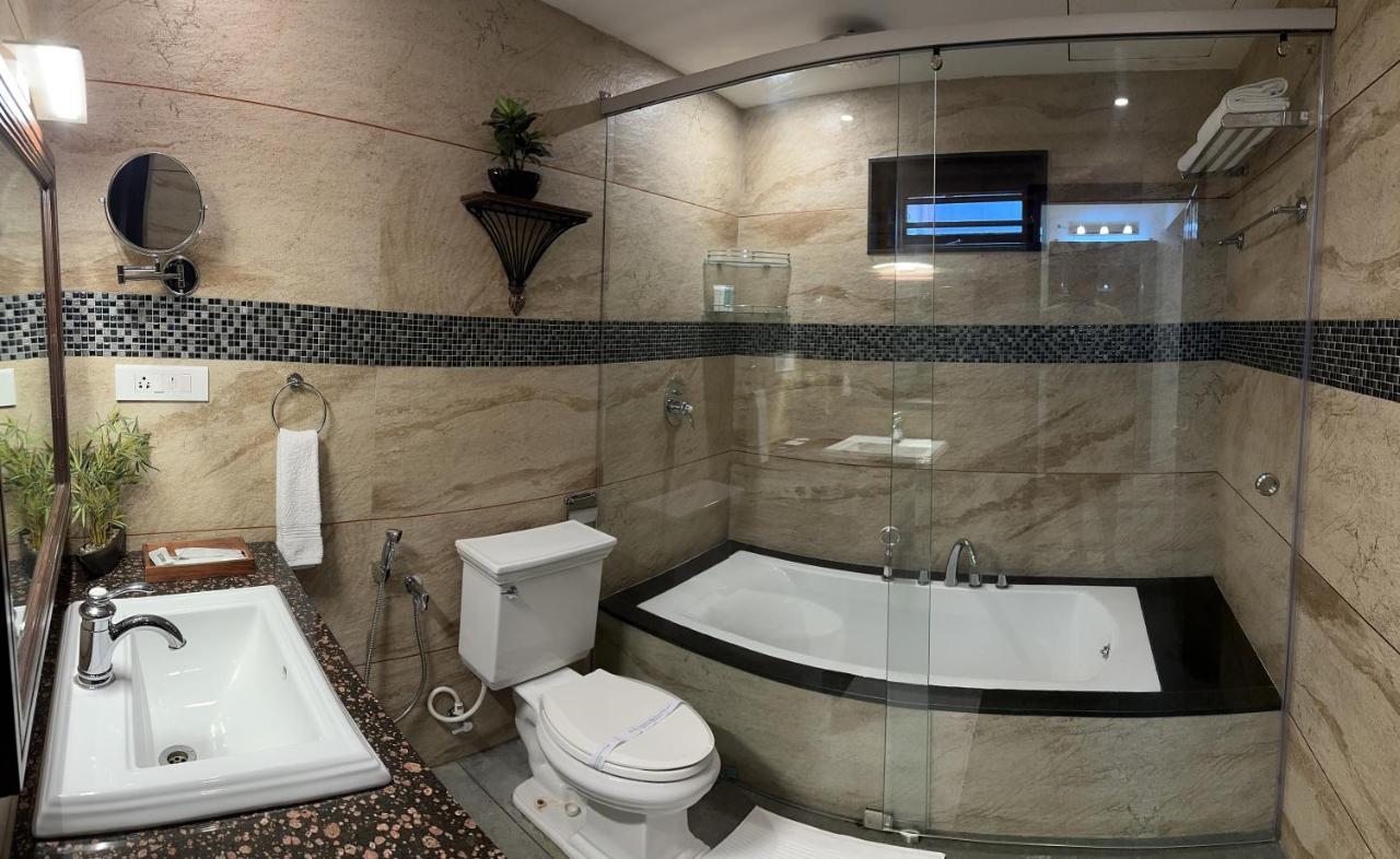 King Room with Pool View
